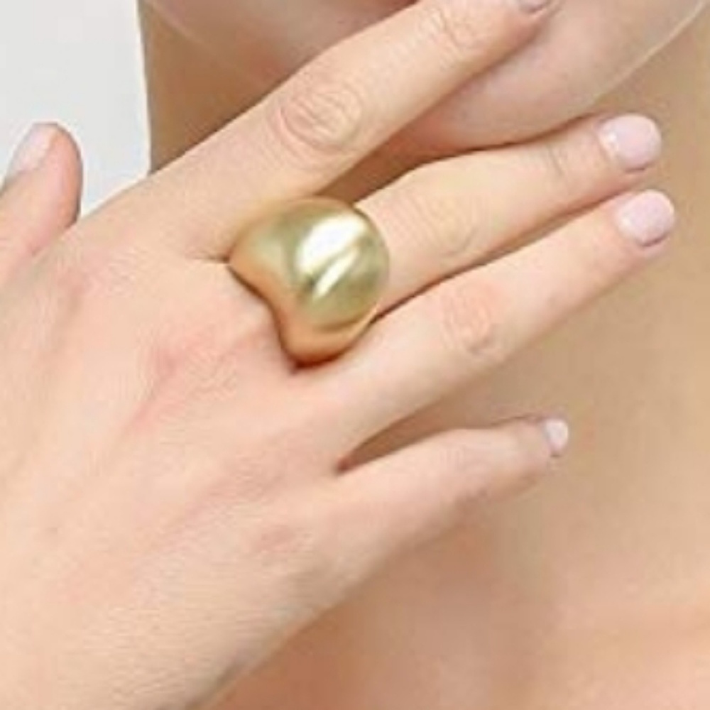 Gold ring